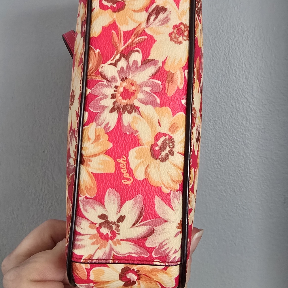 Coach Mini Camera Bag with Vintage Daisy Script Print NEW - Picture 15 of 16